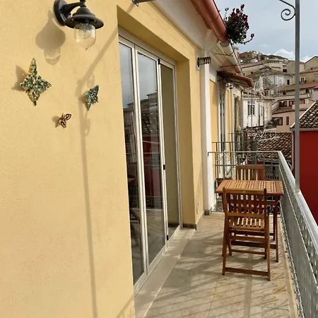 Апартаменты Residenzia Del Popolo - Rooftop Terrass With Ocean View In Pizzo Old Town Пиццо
