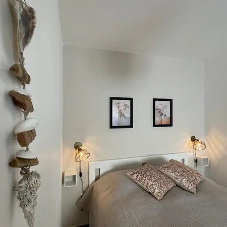 Апартаменты Residenzia Del Popolo - Rooftop Terrass With Ocean View In Pizzo Old Town *