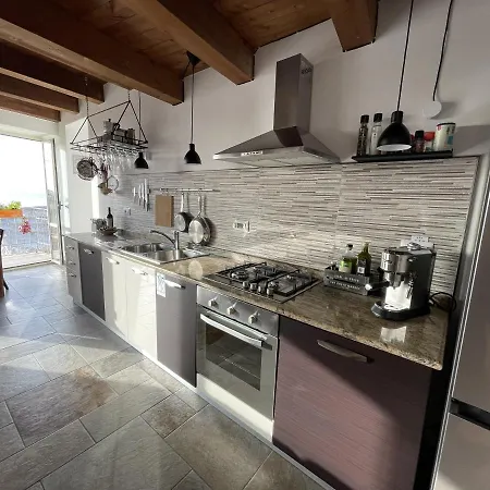 Residenzia Del Popolo - Rooftop Terrass With Ocean View In Pizzo Old Town Апартаменты *